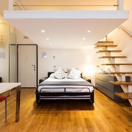 Апартаменти Duomo Apartament Мілан Екстер'єр фото