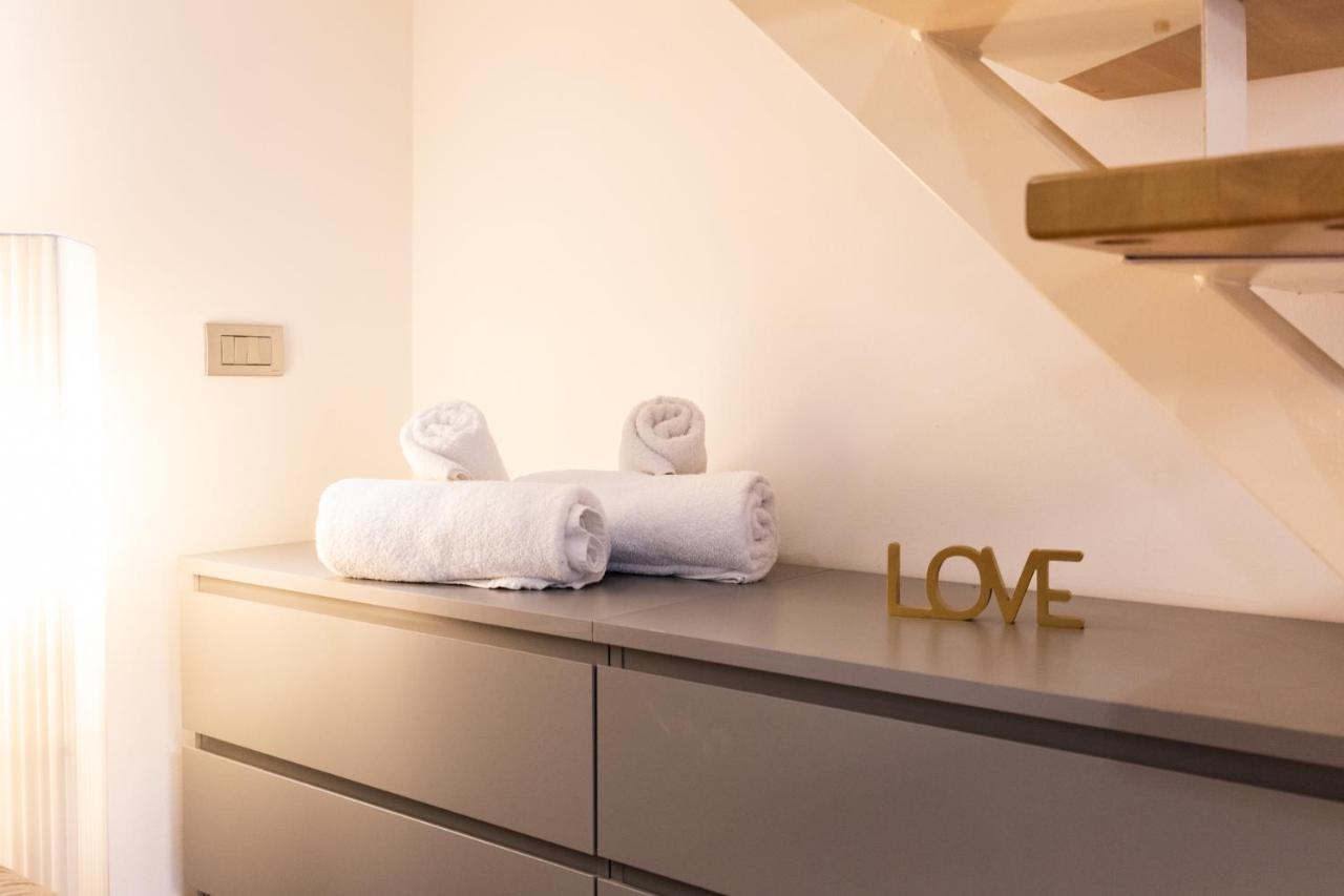 Апартаменти Duomo Apartament Мілан Екстер'єр фото