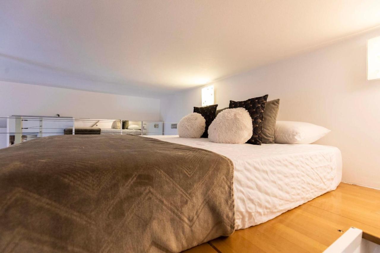 Апартаменти Duomo Apartament Мілан Екстер'єр фото
