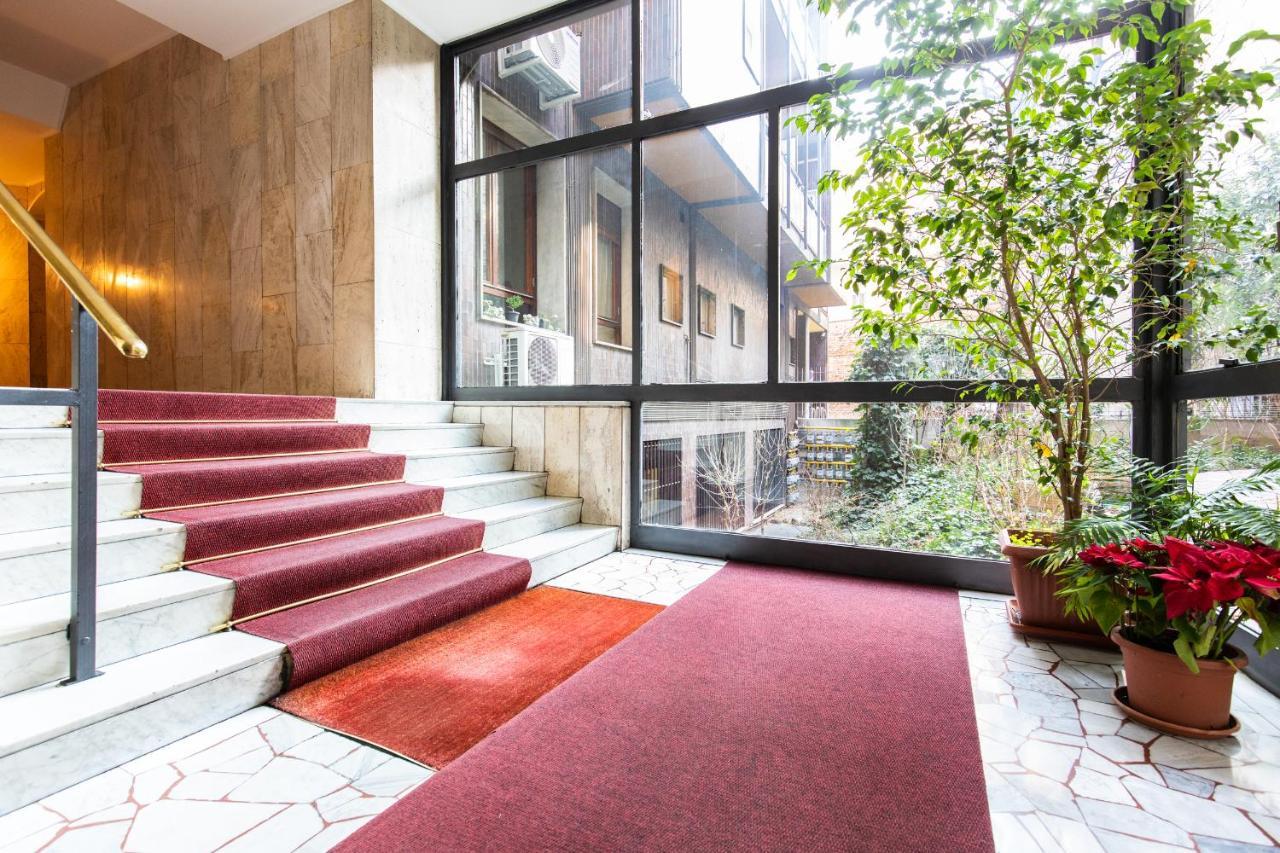 Апартаменти Duomo Apartament Мілан Екстер'єр фото